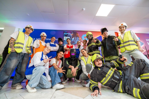 Студенты колледжа — выпускники 9 и 11 классов